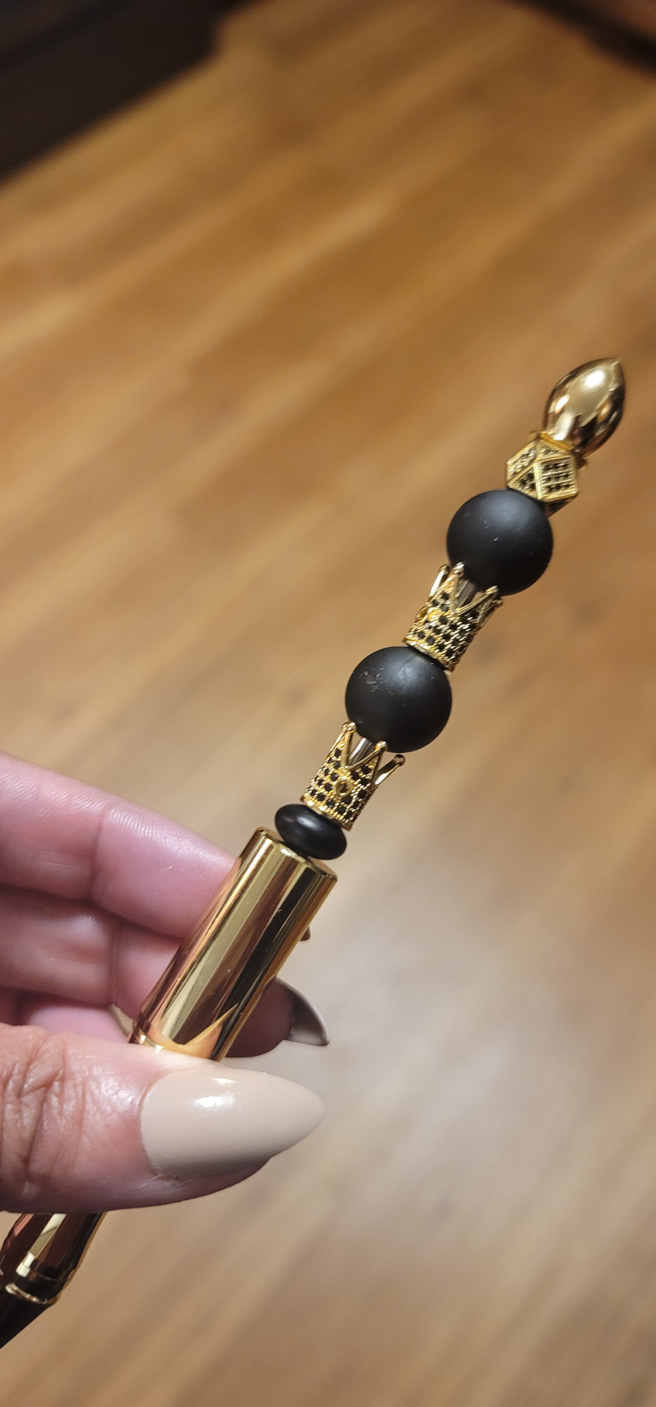 Crown Me - Black & Gold Beaded Ink Pen w/ Crown Accents