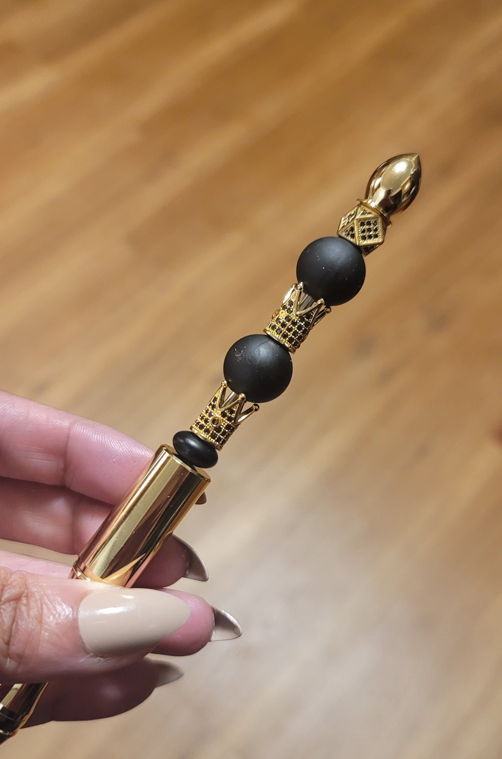 Crown Me - Black & Gold Beaded Ink Pen w/ Crown Accents
